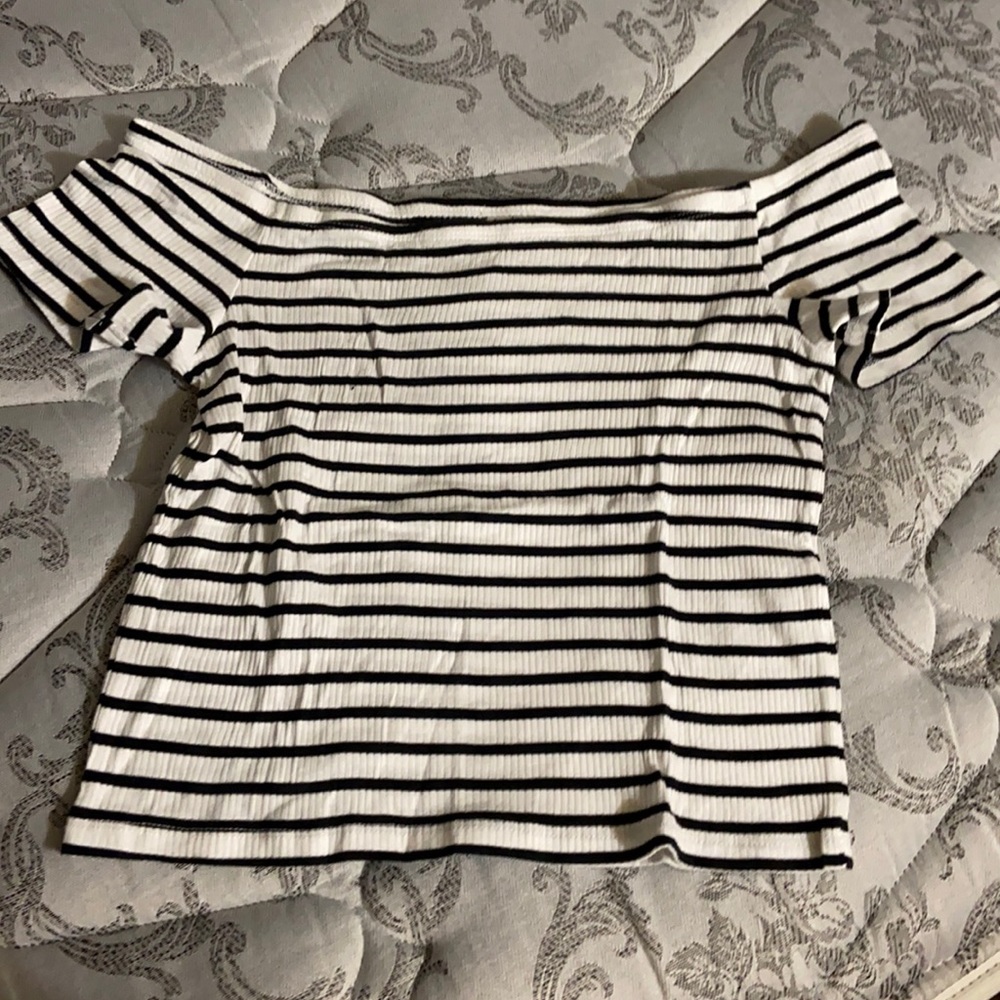 H&M Cropped top ✨3 for 20